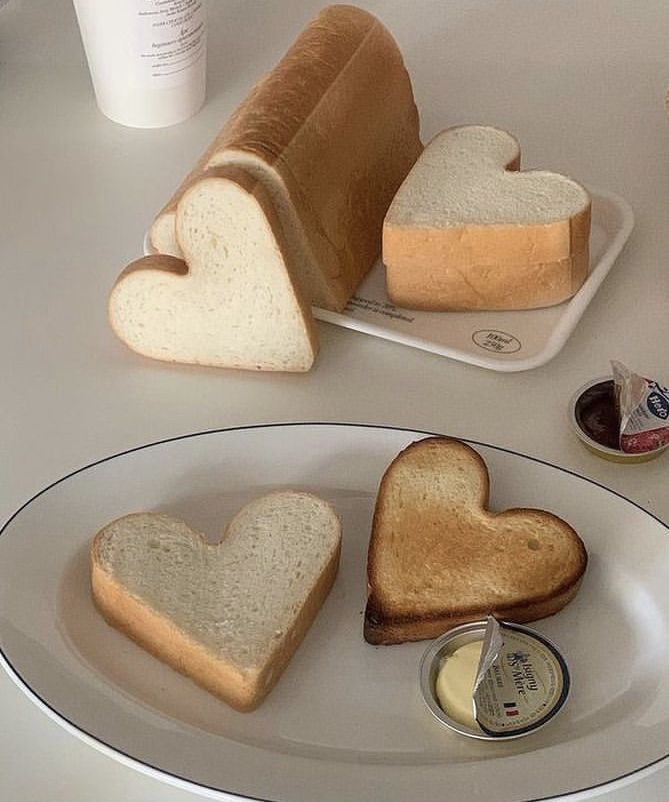 ♡ new order ♡
order: toasts 
for: @soheechillin
from: chowon <a href="/ichillin_km/">ICHILLIN' OFFICIAL</a> <a href="/I_m_chillin/">ICHILLIN'</a>
message: “LUNA ARE YOU BACK? ILY BESTIE MY FAV MOOTS PLZ STAY HERE <333”