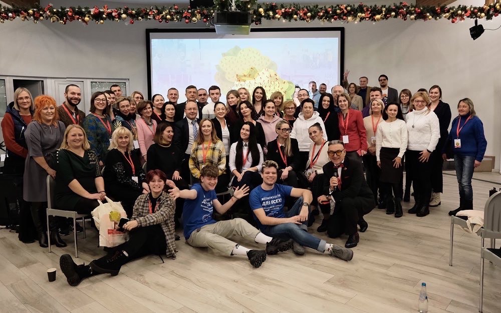 UnaidsB's tweet photo. #WorldAIDSDay2022 in Belarus 
School of social PR for communities, healthcare workers and media #Equalize #EndAIDS 
@UNAIDS_EECA @UNBelarus @UNDP_Belarus 
within the framework of the conference "Health and well-being of PLHIV and vulnerable populations". https://t.co/iCJumyptJ6