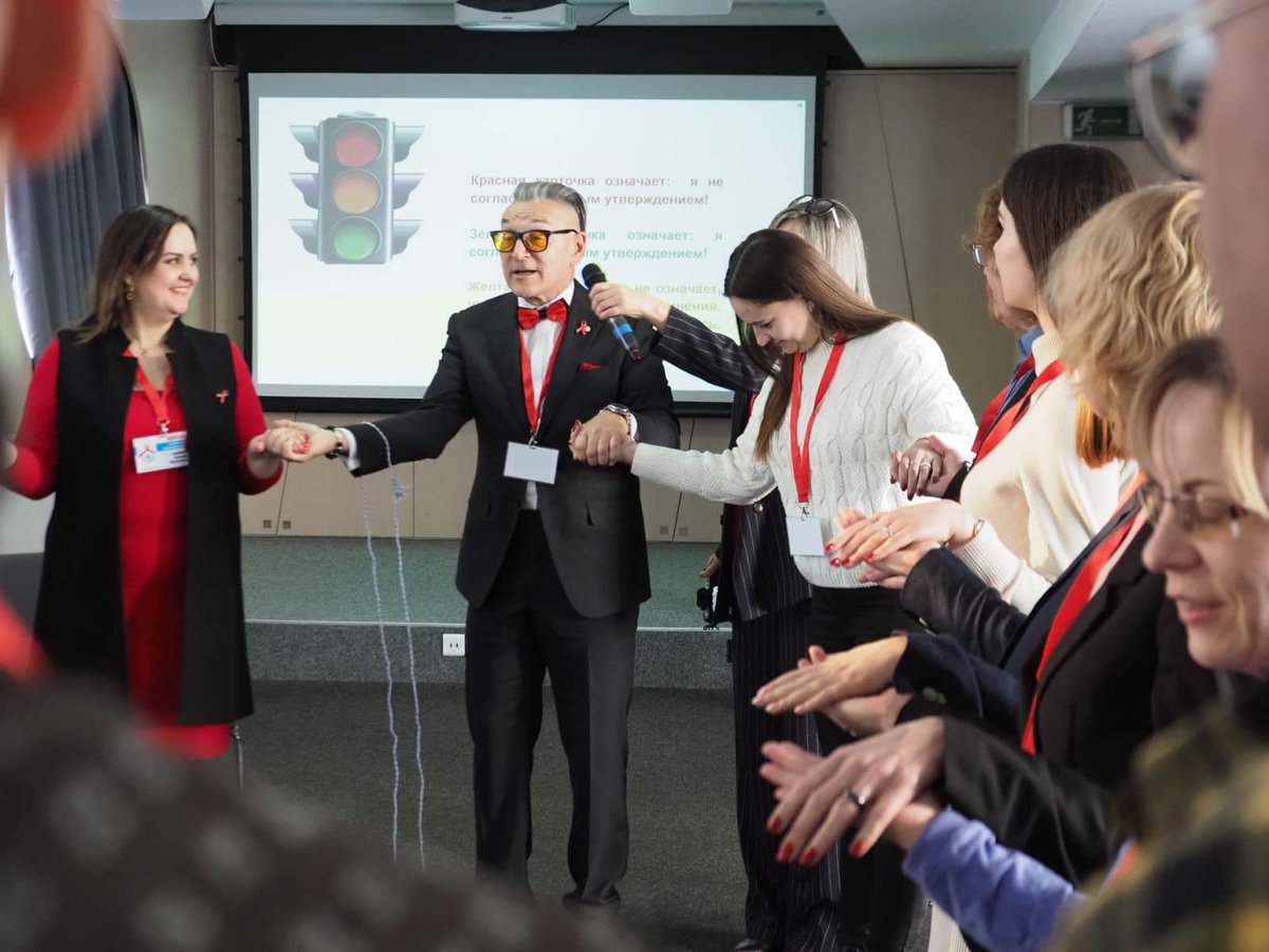 UnaidsB's tweet photo. #WorldAIDSDay2022 in Belarus 
School of social PR for communities, healthcare workers and media #Equalize #EndAIDS 
@UNAIDS_EECA @UNBelarus @UNDP_Belarus 
within the framework of the conference "Health and well-being of PLHIV and vulnerable populations". https://t.co/iCJumyptJ6