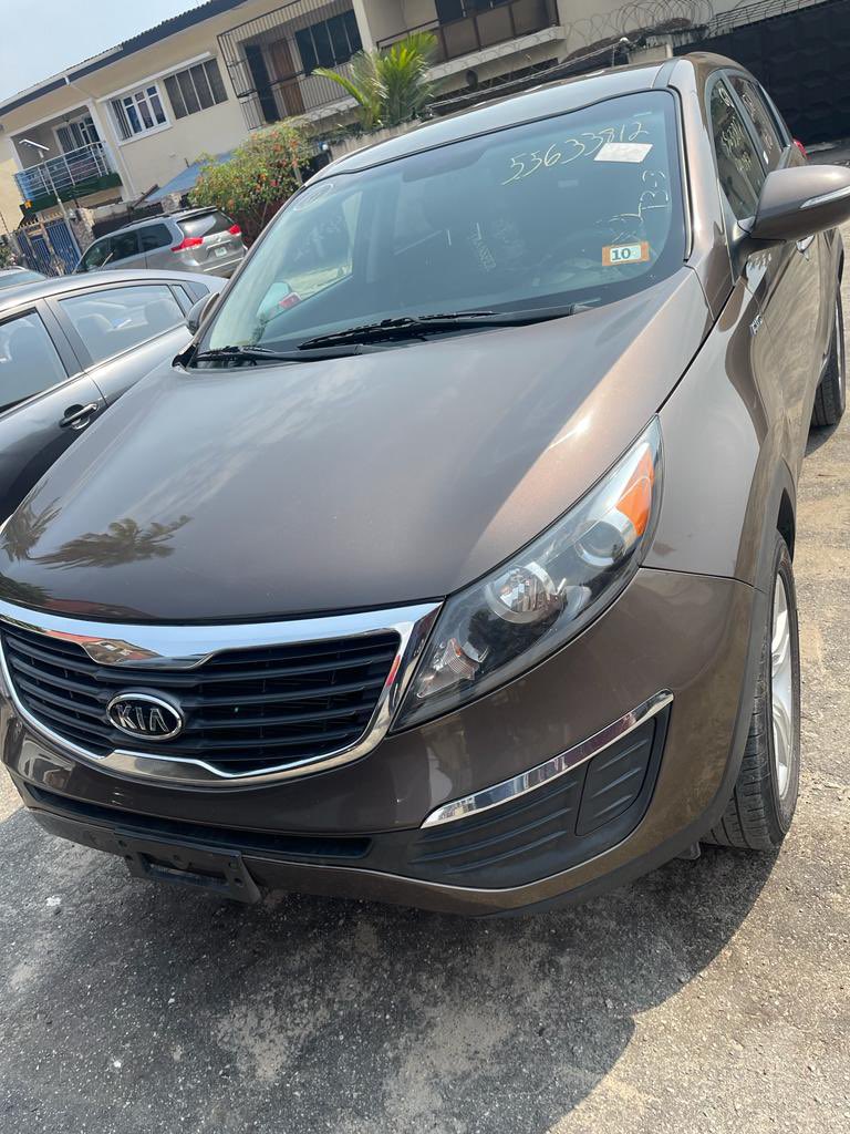 ArewaAuto's tweet image. PLS👏👏👏RETWEET 

FOR SALE!!!

KIA SPORTAGE 
YEAR:2012

PRICE:7M💰💰💰
LOCATION: LAGOS 
CONDITION: FOREIGN USED 

DUTY✅
DM📩
WHATSAPP📲08032629387
CALL📞08032629387 
#arewamotors #referandearn #luxury