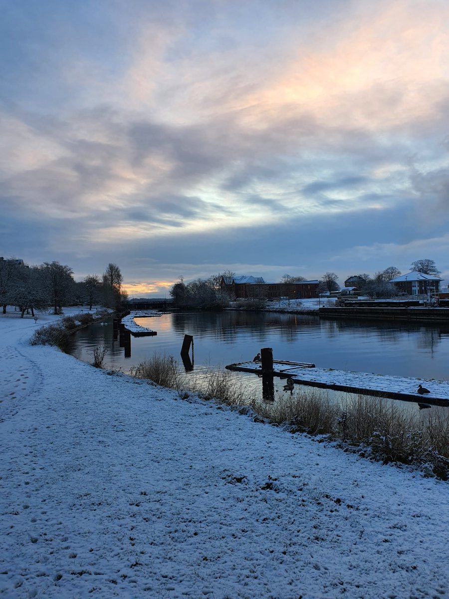 rawilson80's tweet photo. Moin #Kiel https://t.co/rtAH77vW7Y