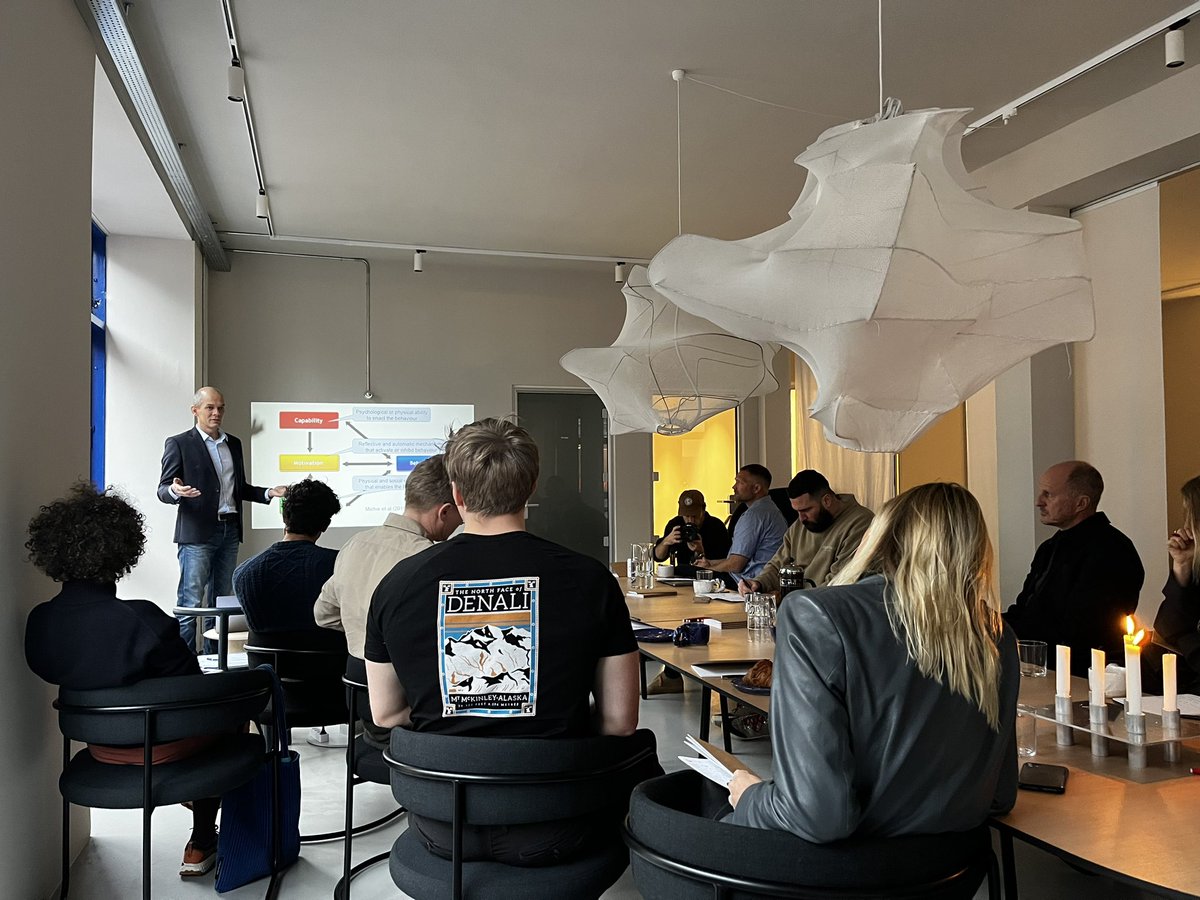 Signe Højbjerre (@signehoj) on Twitter photo Together with @DrSchipperijn I was invited speaker at +Halle’s Annual Briefing on play. Great discussions of public space, movement and behaviour <a href="/SDUIOB/">Idræt og Biomekanik</a> Together with @DrSchipperijn I was invited speaker at +Halle’s Annual Briefing on play. Great discussions of public space, movement and behaviour <a href="/SDUIOB/">Idræt og Biomekanik</a>