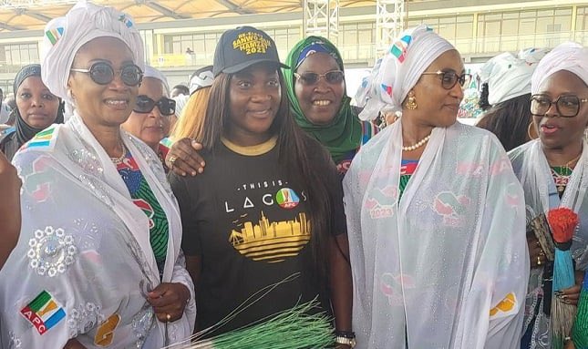 CableLifestyle's tweet photo. I'm confident in APC's plans for Nigeria, says Mercy Johnson at Tinubu's rally | TheCable Lifestyle https://t.co/DoCVzy0bs4 https://t.co/QQNjegD1Wd