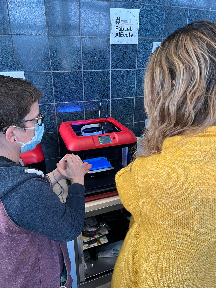 canope_77's tweet photo. Retour sur les Portes Ouvertes #FabLabÀLécole. Découverte du dispositif, des machines. Beaucoup de rires et de partage. Merci aux participant.e.s et aux collègues d'avoir joué le jeu 😉 Merci à @H_AMAROUCHE pour ses précieux conseils !
#cameo #imprimante3D https://t.co/L2QgaiGjas