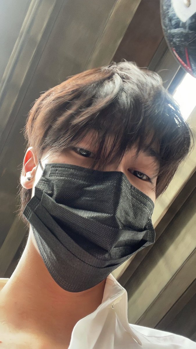 NgKieuVi's tweet photo. Aww 🥹 Mê cái ánh mắt này quá 🤎 
#dew_jsu @dew_jsu https://t.co/KLoiQS1FUD