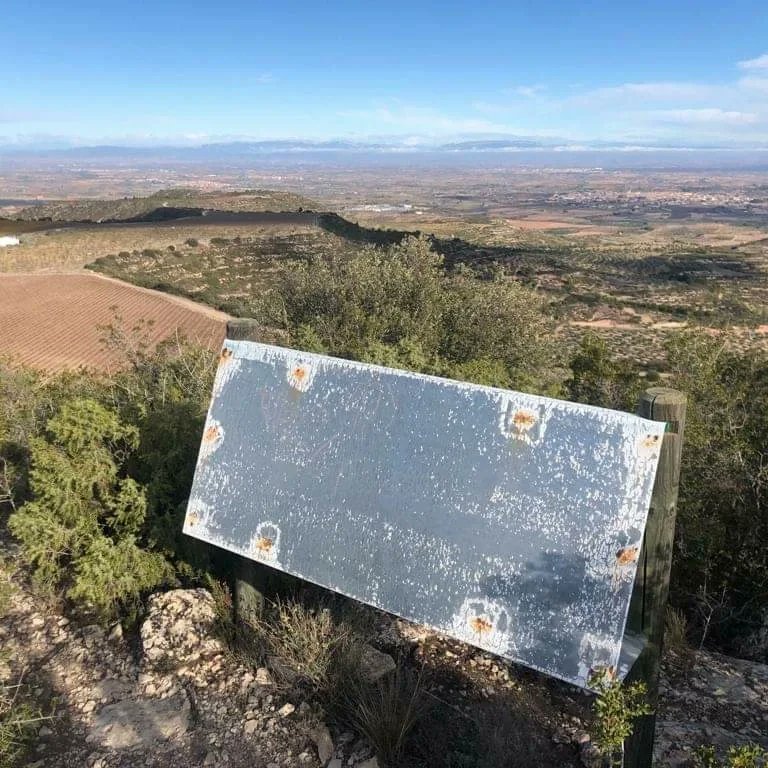 BorgesxlaRep's tweet photo. Els Bessons, 30 anys d'Espai d'Interès Natural i 11 anys de consorci virtual que no s'ha reunit en cap moment. 

La foto d'aquí baix seria una bona mostra de la falta de voluntat política de dotar a aquest espai d'eines de planificació com seria un pla d'usos i gestió. https://t.co/By1WIjCzI4