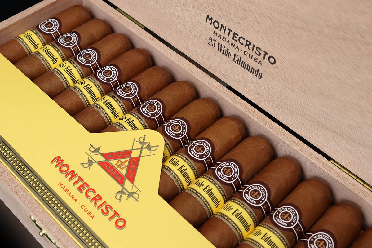 The countdown to Christmas has begun! To celebrate this Advent, Cigar Keep presents to you our very own Advent Calendar. Today's pick is the Montecristo Wide Edmundo. 
cigar-keep.com/en/articles/ci…
