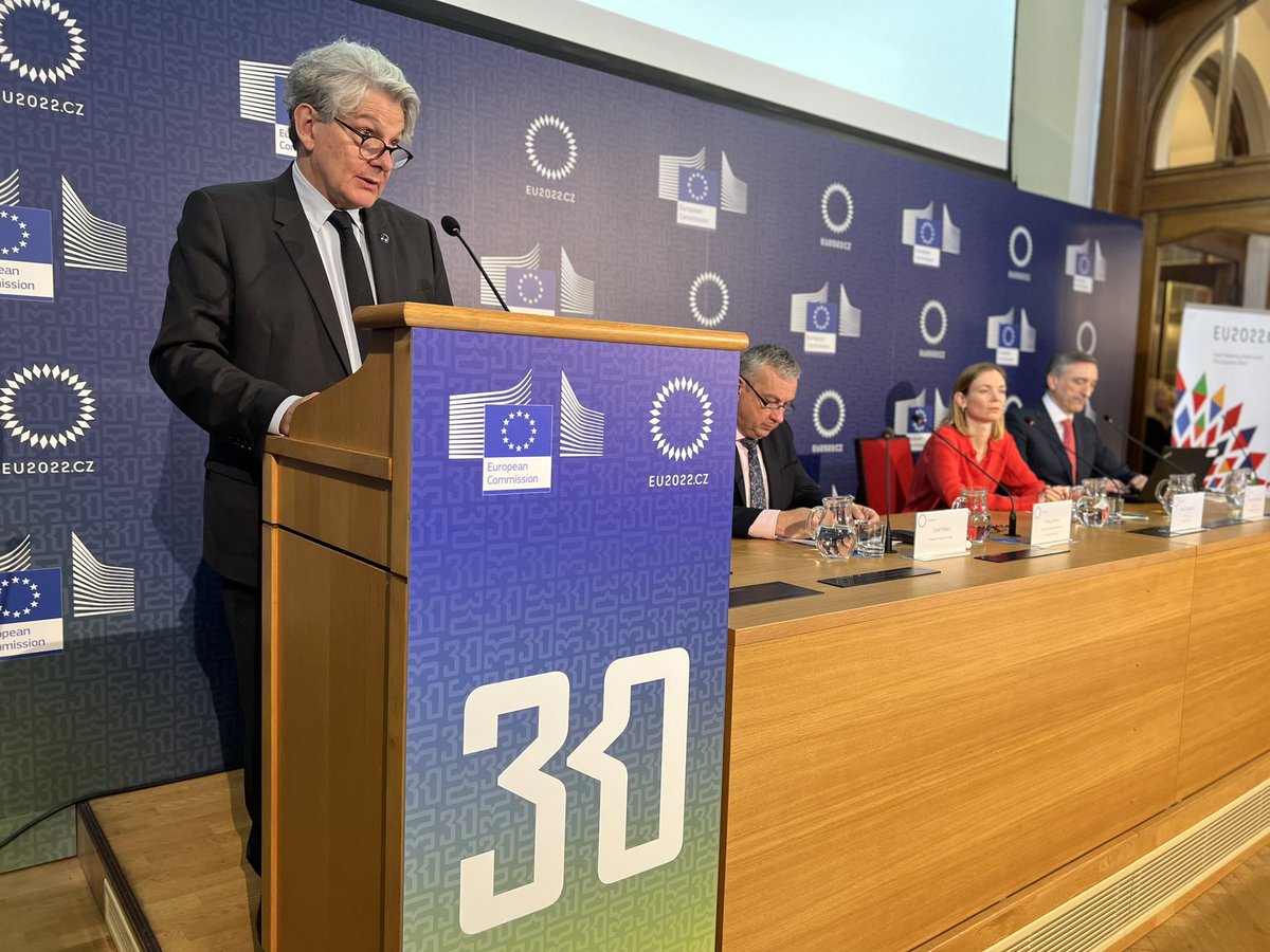 ThierryBreton's tweet photo. From roaming to romance — our EU #SingleMarket is so much more than just a market! 🇪🇺

30 years after its launch, looking back at its main achievements and what comes next.

Keynote in Prague 🇨🇿 ⤵️

https://t.co/Oo87gQHKnd

#SingleMarket30 https://t.co/snv2NQXuZ2