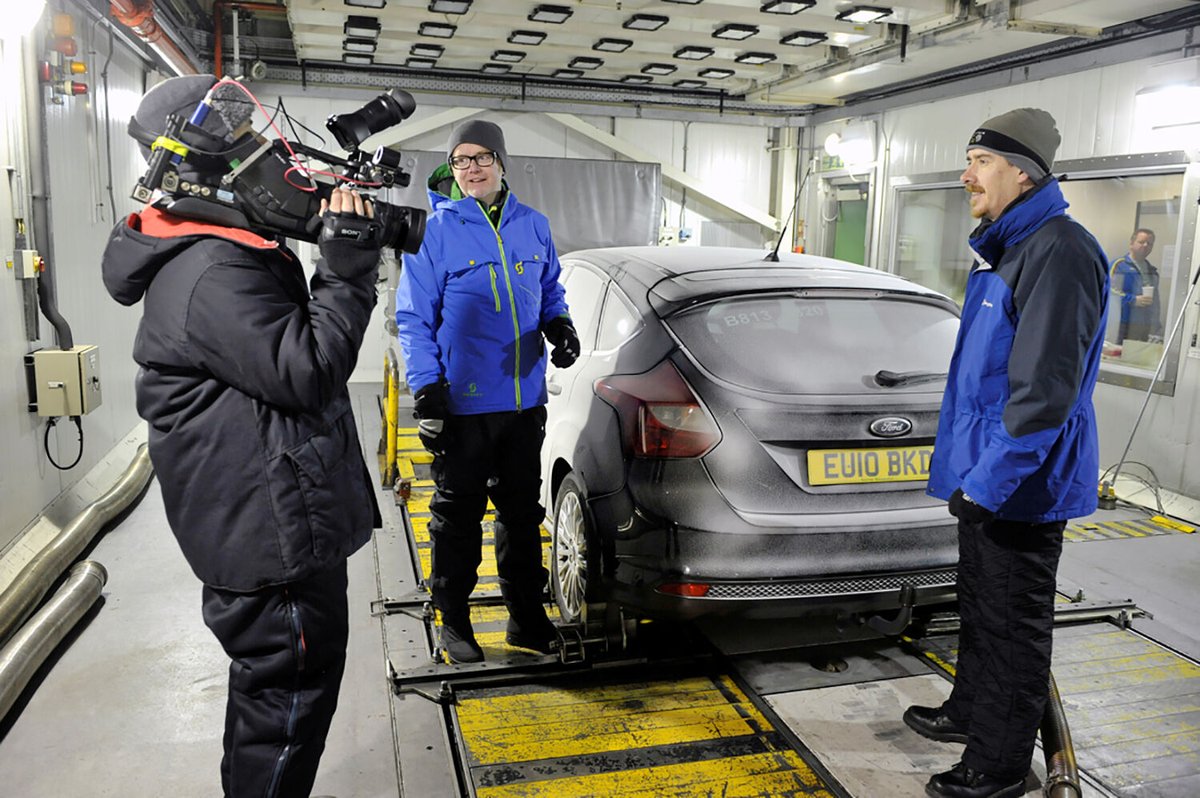 PhotogSpencer's tweet photo. If you think it's cold today it can go to -30c in the climate lab at Ford Dunton Technical Centre as Chris Evans found out filming for the One Show. #carstagram #dailydriver #topcar #carenthusiast #car #ford #climate #chrisevans #oneshow #becold #coldtoday #snow https://t.co/inPkIHYy2u