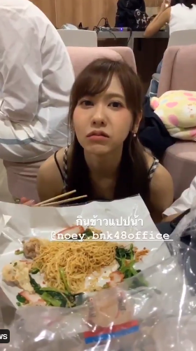 10 คะแนนขอเป็นจากรูปนี้ได้ไหม 
หน้าคือไม่ไหวจะเขี่ย 555555555555555555