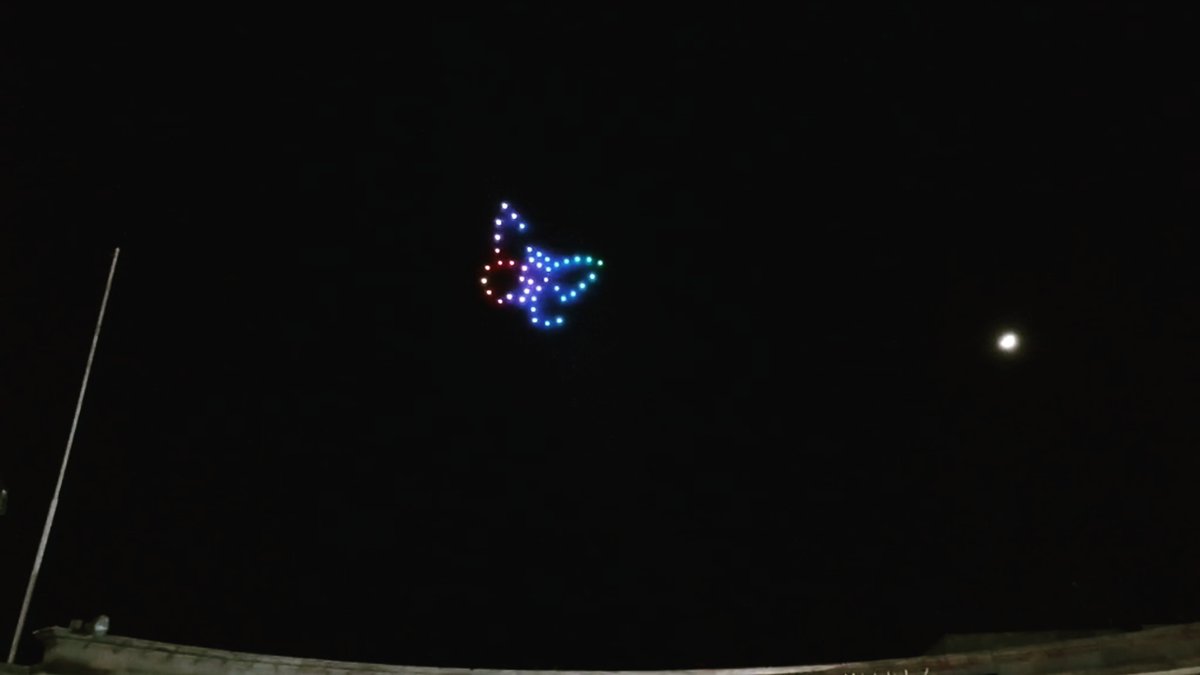 PixelDroneMx's tweet photo. Nuestra mariposa Michoacána
@GobMichoacan
@Michoacan
#droneshow
#pixeldrone
#shiwdedrones https://t.co/XeV3hn5Qoy