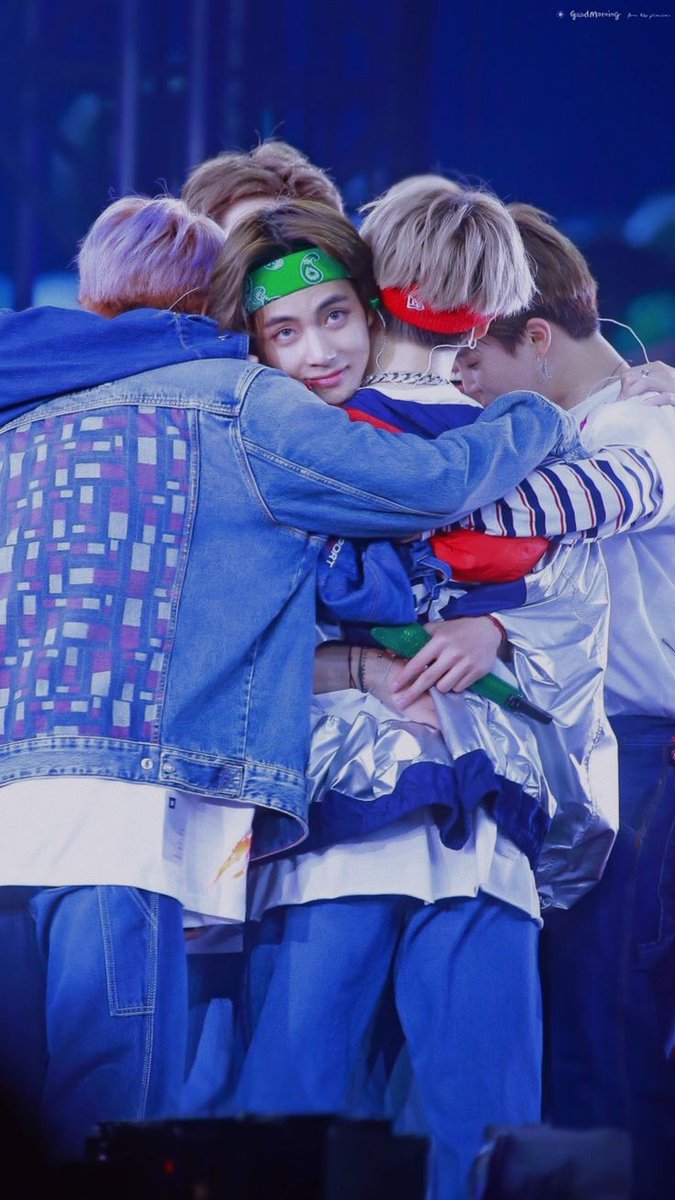 KTHMYBEAR30's tweet photo. it's been 3 years, it's still my happy pill. see you 2025 💜💜💜💜💜💜💜 https://t.co/hz0gHJJvQt