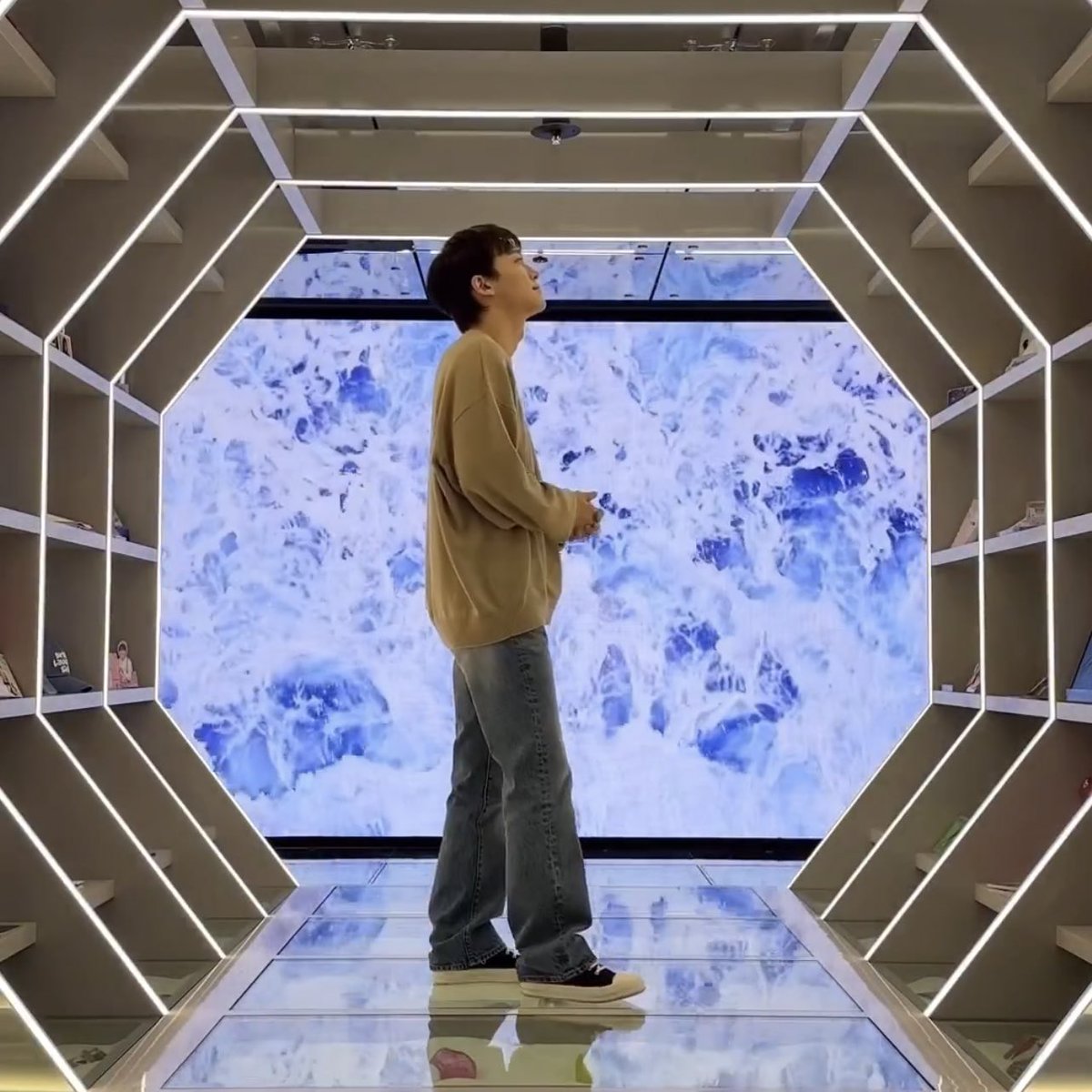 ELYXIONVERSE's tweet image. the dftf-ication of suho and jongdae