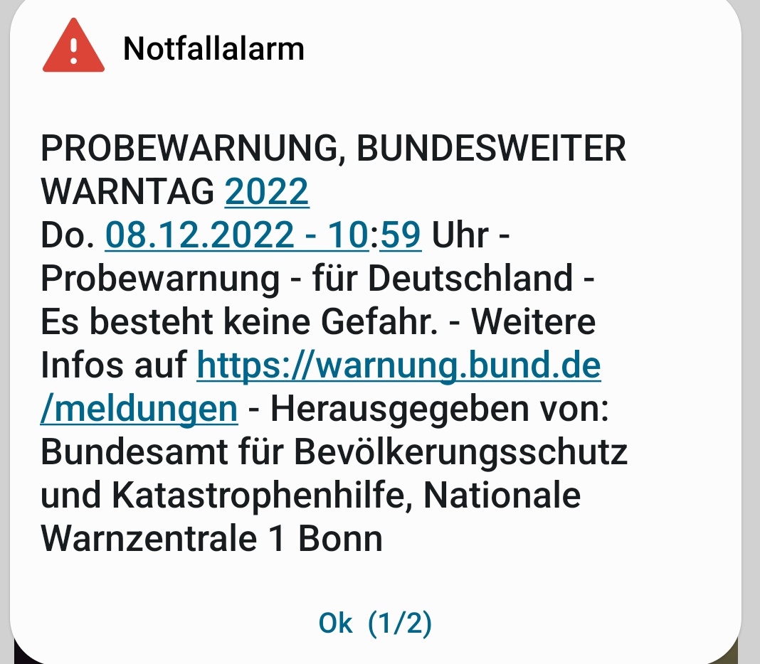 OliverSKBerlin's tweet image. Bei mir eben. #Probewarnung #probealarm 👇
