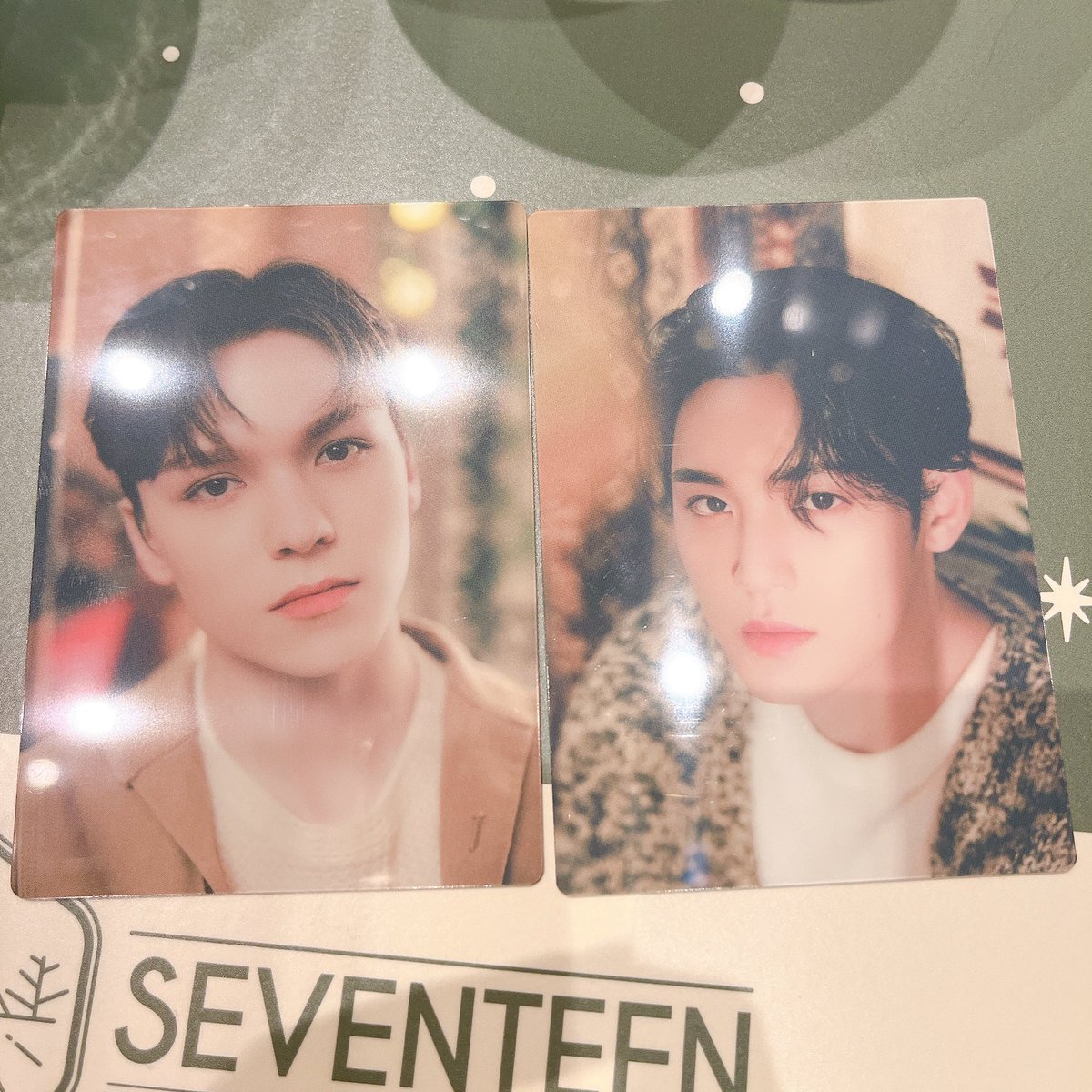 mo_do_tao's tweet photo. SEVENTEEN  セブチカフェ 特典

譲　予約特典→バーノン、ミンギュ

求　THE8、ホシ、スンチョルのいずれか

只今セブチカフェ押上におります。
お心あたりある方、リプお待ちしております。

#セブチ交換 #セブチトレカ交換 #セブチカフェ交換 #SEVENTEEN交換 https://t.co/tIn1XiWhGM
