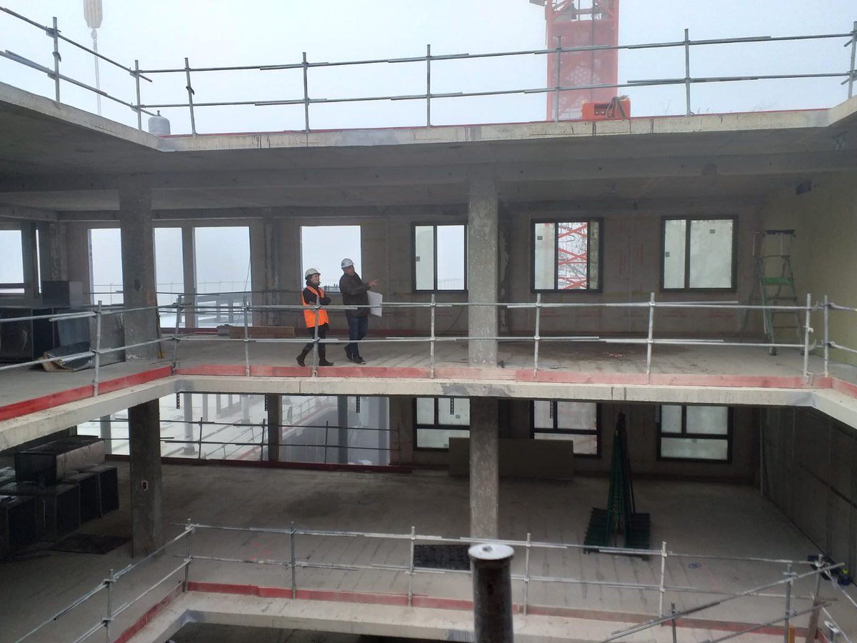 juliette_jarry's tweet photo. C'était il y a 3 ans presque jour pour jour, sous un grand soleil 😉... Visite de chantier du @CampusRegion qui prenait petit à petit forme !
#numerique #industriedufutur #innovation https://t.co/kBNG04US6p