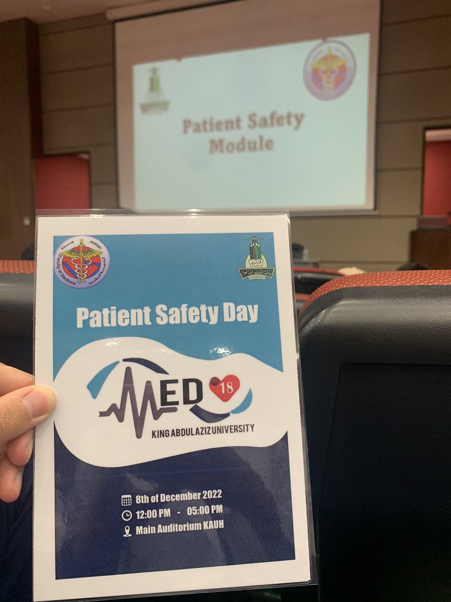 Med18_KAU's tweet photo. يقام اليوم الحفل الختامي لمقرر سلامة المرضى للسنة السادس بكلية الطب في مسرح الكلية بمبنى ٢.

#Patient_safety
#Med18
@Faculty_Med_KAU 
@KAUHospital https://t.co/oueOv9spRq