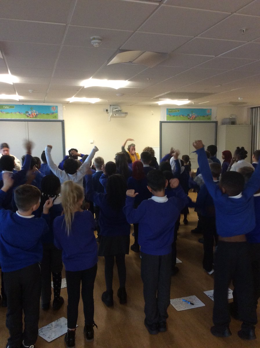 FoxfldOak3's tweet photo. We had a lovely visit from a local Christian who helped us enhance our understanding of Christianity. They explained how and why they show their faith in their lives and we asked questions to deepen our understanding. @foxfield @FoxfieldRE @FoxfldAlmond1 @FoxfldCherry https://t.co/AKSsgXGPHC