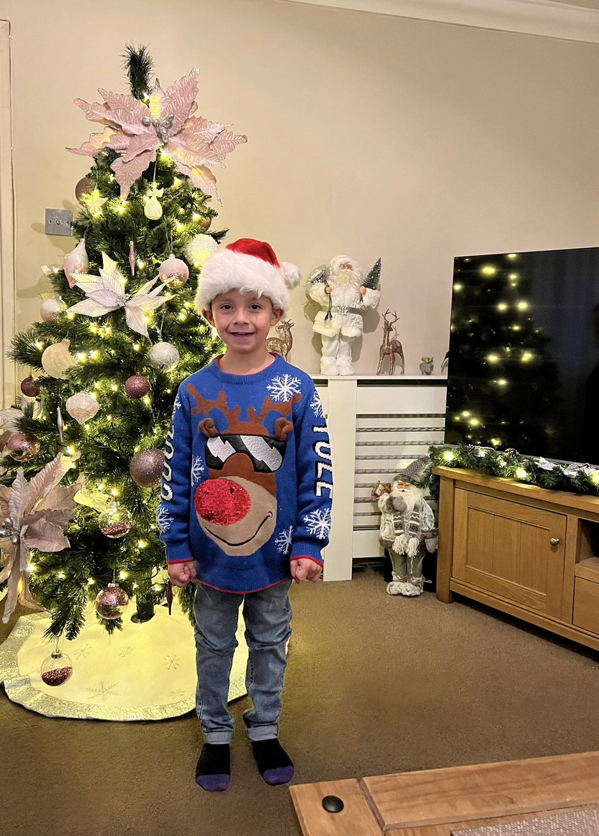 emorges's tweet image. Gethin and Iestyn all ready for Christmas jumper day 🎄🎅 Iestyn was especially excited this morning 🥰 #ChristmasJumperDay @YGCwmbran