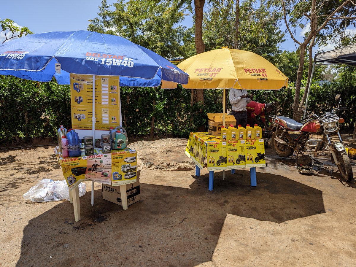 slusollubes's tweet photo. #SuperMotorcycleOil #RideWithYou We are in #Makindu conducting a clinic with the motorcycle mechanics call us today for a quote +254 712601941 #AutomotiveLubricants #QualityLubricants https://t.co/WuniuD8kRA