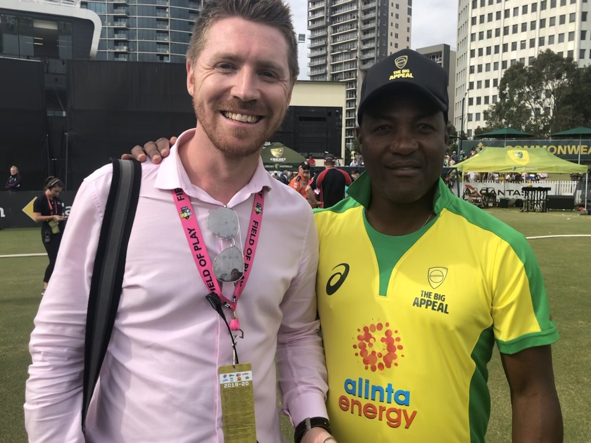 Sullivan87M's tweet photo. Loving The Prince on #FoxCricket
Front & centre of our #BBL coverage too!
Not often you get to bump@one of your heroes. #2020throwback @BrianLara https://t.co/hLugfsMhTa