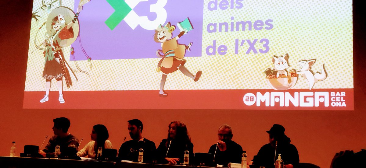 shinigami20001's tweet photo. Els actors de doblatge del @SomSX3 al @MANGAbcn a tope les activitats relacionades amb el català 🤩 amb l'actriu de #RonjaX3 magnífica, i amb l'Oscar de Detectiu #ConanX3, Yamsha i en Roger Pera que un gran poder té una gran responsabilitat! 💙💙💙 https://t.co/gnQvo4tJo6