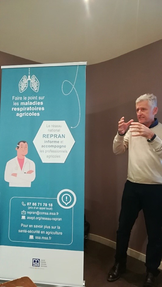 RAgricoles's tweet photo. ▶️ EN DIRECT DE SEVEUX (70)

👥 Réunion d'information sur les maladies respiratoires en #agriculture par le médecin du travail de @RAgricoles et le service de #prevention des risques professionnels de la @MSAFRANCHECOMTE https://t.co/fsBwhb1L7B