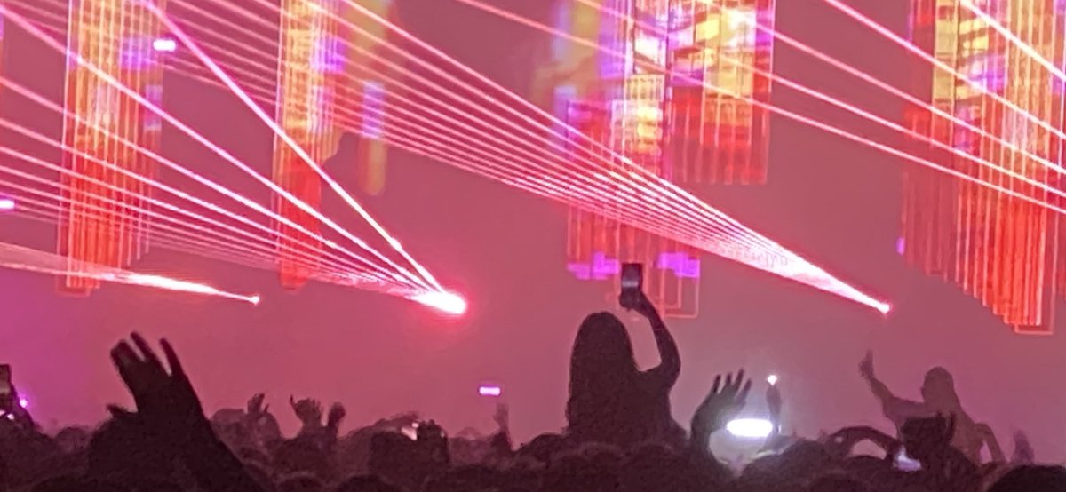 London Media tweet media