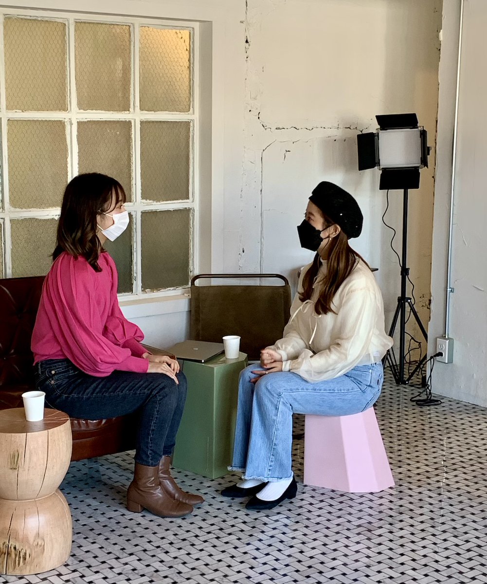 stylist_drobe's tweet photo. DROBE Christmas Special Salon 2022 初日無事終わりました🎄 みなさまへの「かわい〜💖」の歓声が、このめちゃくちゃおしゃれなスタジオ✨に、どれだけ響いたことか👏 素敵なDROBEスタイリストとのふれあいの場、こんなイベントをこれからもお届けしたいです。ありがとうございました！#DROBE_Rika https://t.co/zYX7TWfrRA