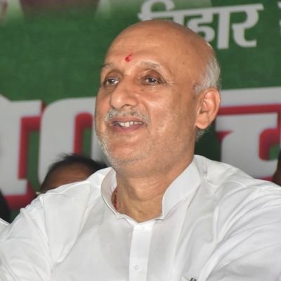 rishavydv4's tweet photo. @ProfShekharRJD शिक्षा मंत्री जी के अनर्गल बयान के वजह से जेडीयू को कुढ़नी में आज हार का मुंह देखना पड़ा ? https://t.co/ntdZNSnPnx
