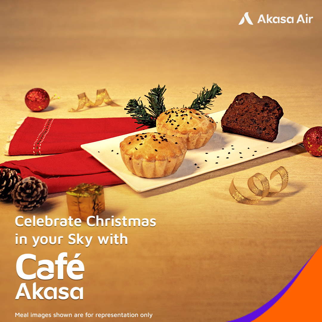 A delicious Christmas treat awaits you onboard! 🎄
Now savour delicious chicken stuffed pies and plum cake exclusively on Café Akasa: bit.ly/CafeAkasa

#CafeAkasa #ItsYourSky