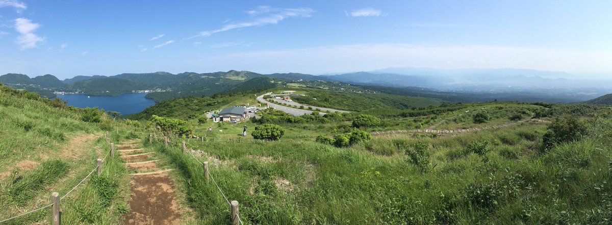 hvn929's tweet photo. 在りし日の道程。

箱根の山は天下の嶮～♪１号線もターンパイクもスルーして椿ラインを下ったり上ったりしたイニD好き。ちゃんと椿台とかラストシーンの風景を確認できて満足。あとは芦ノ湖畔でのんびり。

下りついでに違う聖地も巡礼してるけど気にしないでください。
#バイク #ツーリング https://t.co/gvNvNOQZU1