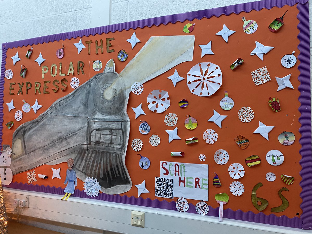 Year6WLPS's tweet photo. Year 6 Christmas Displays #xmasfilms #recyledchristmas @WheelersLanePri https://t.co/aBLzxinzny