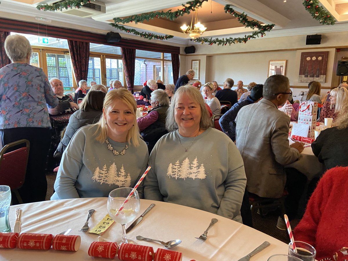 “It’s the most wonderful time of the year” <a href="/Team_Hasag/">HASAG Asbestos Disease Support</a> Christmas lunch. A lovely afternoon with Elvis entertaining us all, and Lynn!
Such great raffle prizes too.
Merry Christmas to all. #mesothelioma #christmas #support