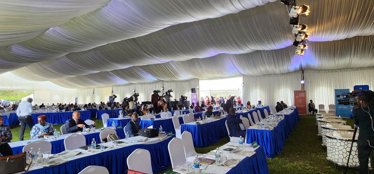 RichardMunang's tweet photo. Tackling climate finance in #Africa. Need anew paradigm shift. Bridging the over $3trillion gap not possible without a paradigm shift in narrative, divesting from projecting liability &amp; risk to project investment opportunities in #climateAction
#KusiFest2022 @ntvkenya @kusiafrica https://t.co/B50d2AjCRk