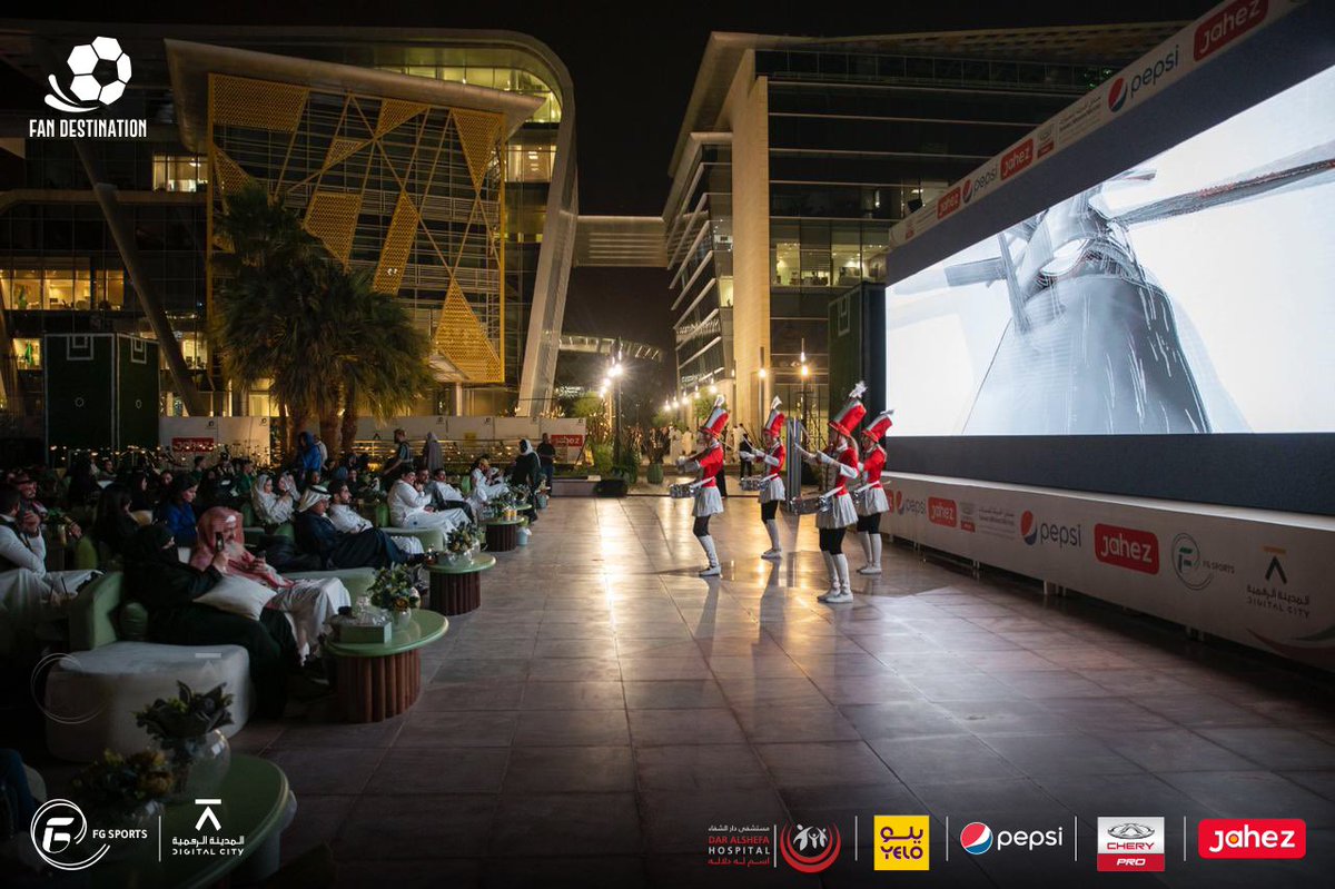 Fan_Destination's tweet image. لا تضيع فرصتك بالانتظار ❌⏳
احجز مقعدك لمتابعة أقوى اللقاءات الكروية الحاسمة في المدينة الرقمية😍⚽️
#استمتع_باللحظة وبمميزات تذكرة VIP شاملة للضيافة.
 التذاكر من خلال: riyadh.platinumlist.net/ar/event-ticke…
