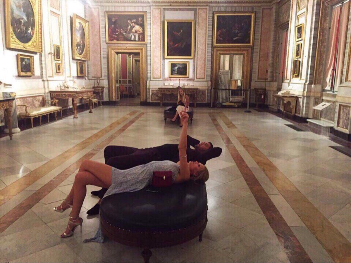 meandwh's tweet image. museum dates.