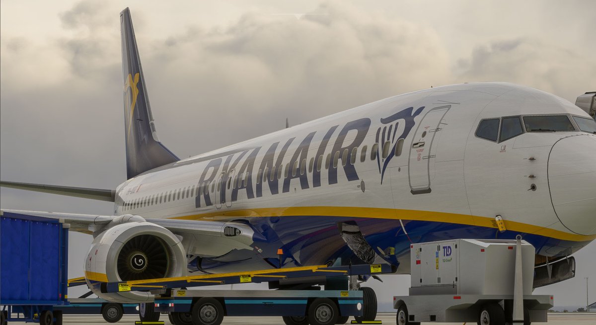 IbanVeg's tweet photo. Unas capturas de la salida incluido el viento en cola a FL320. https://t.co/r02kSuLuut