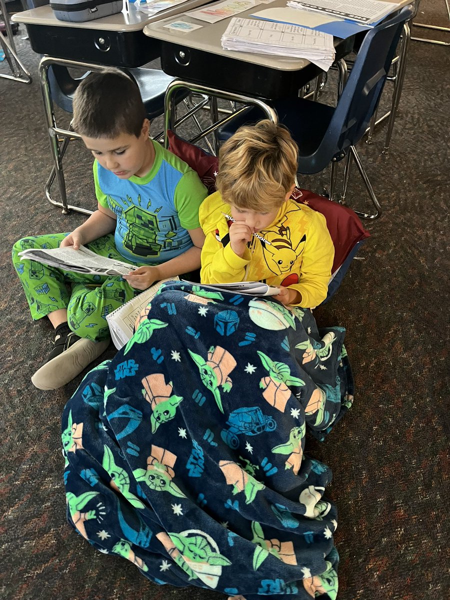 MsBinder19's tweet photo. Enjoying our pj day with some partner reading! @SLCSBrummer https://t.co/YgNVfd6Umc