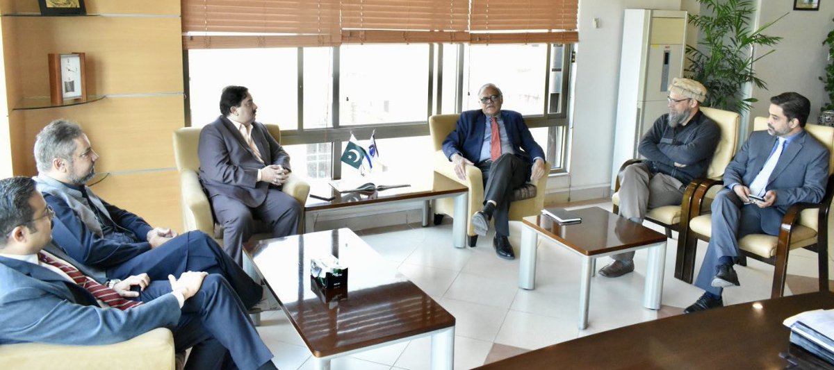 It was a pleasure to host Javed Jabbar Sahab <a href="/javedjabbar45/">Javed Jabbar</a> at COMSATS University. An enlightening session. 

<a href="/Pakchina__yc/">Pak-China Youth Club PCYC</a> <a href="/CUIofficial/">CUI-Official</a> <a href="/CSC_CUI/">COMSATS大学中国研究中心</a>