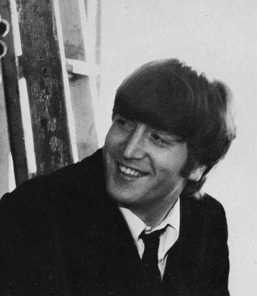 BeatlesEarth's tweet photo. Which song by John Lennon makes you smile? https://t.co/LNMnRqtSNQ