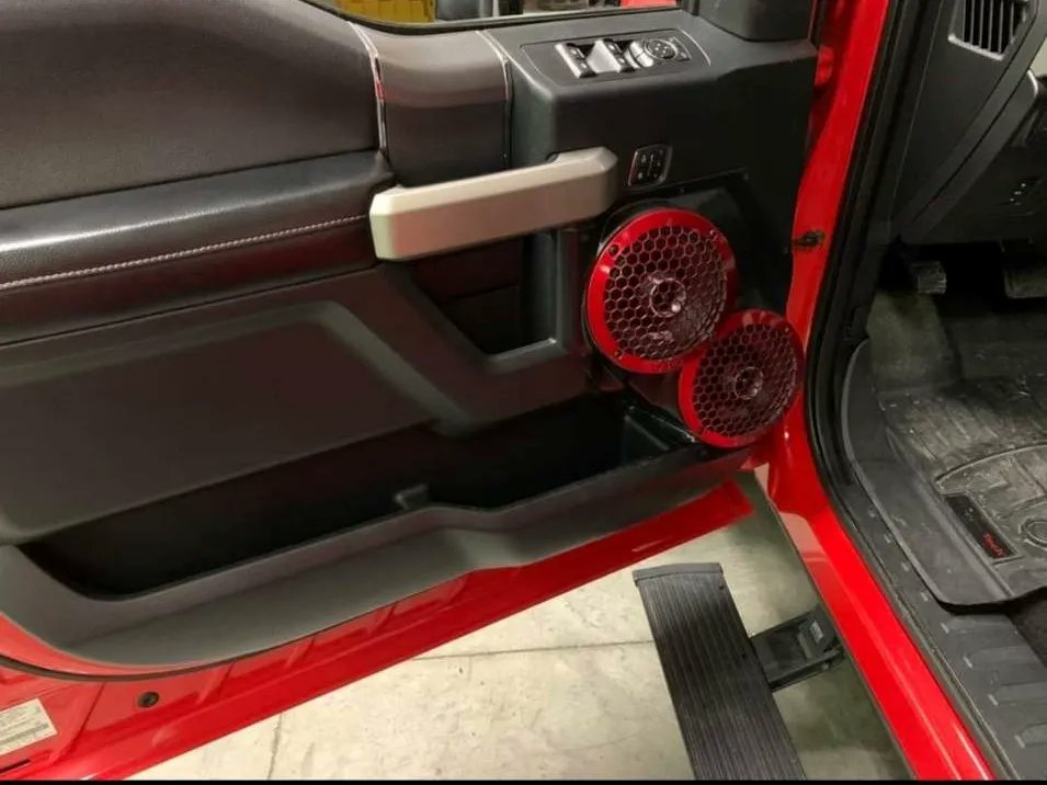 custom_pods's tweet photo. 😍🔥 Roland Ortiz 

-15-20 F150, 17-20 F250 Dual 6.5" Front Door Speaker Pods 
-Dual 6-1/2" for Rear Door 15-20 F-Series Pickup Crew Cab Speaker Pods 

___________________________________
https://t.co/OYpf1goWdr
.
.
.
#customspeakerpods #caraudio #loud #audio #carstereo https://t.co/LnY1zQUnEo