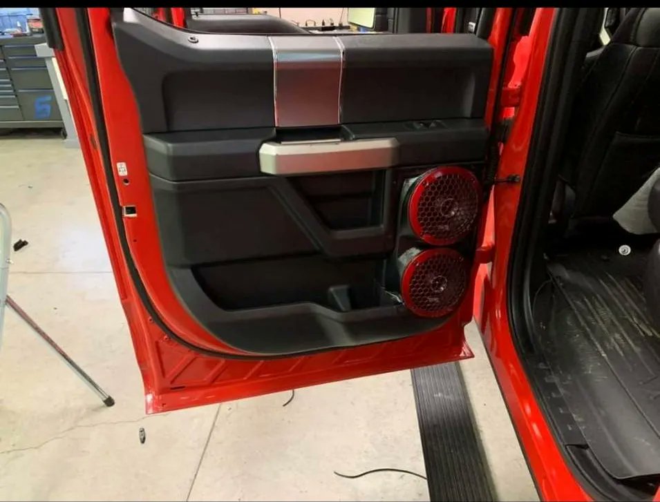 custom_pods's tweet photo. 😍🔥 Roland Ortiz 

-15-20 F150, 17-20 F250 Dual 6.5" Front Door Speaker Pods 
-Dual 6-1/2" for Rear Door 15-20 F-Series Pickup Crew Cab Speaker Pods 

___________________________________
https://t.co/OYpf1goWdr
.
.
.
#customspeakerpods #caraudio #loud #audio #carstereo https://t.co/LnY1zQUnEo