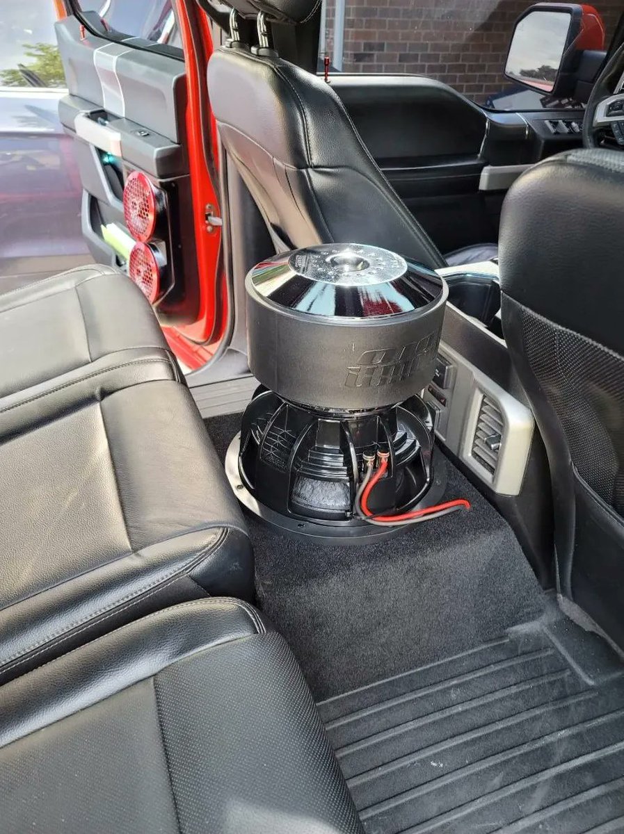 custom_pods's tweet photo. 😍🔥 Roland Ortiz 

-15-20 F150, 17-20 F250 Dual 6.5" Front Door Speaker Pods 
-Dual 6-1/2" for Rear Door 15-20 F-Series Pickup Crew Cab Speaker Pods 

___________________________________
https://t.co/OYpf1goWdr
.
.
.
#customspeakerpods #caraudio #loud #audio #carstereo https://t.co/LnY1zQUnEo