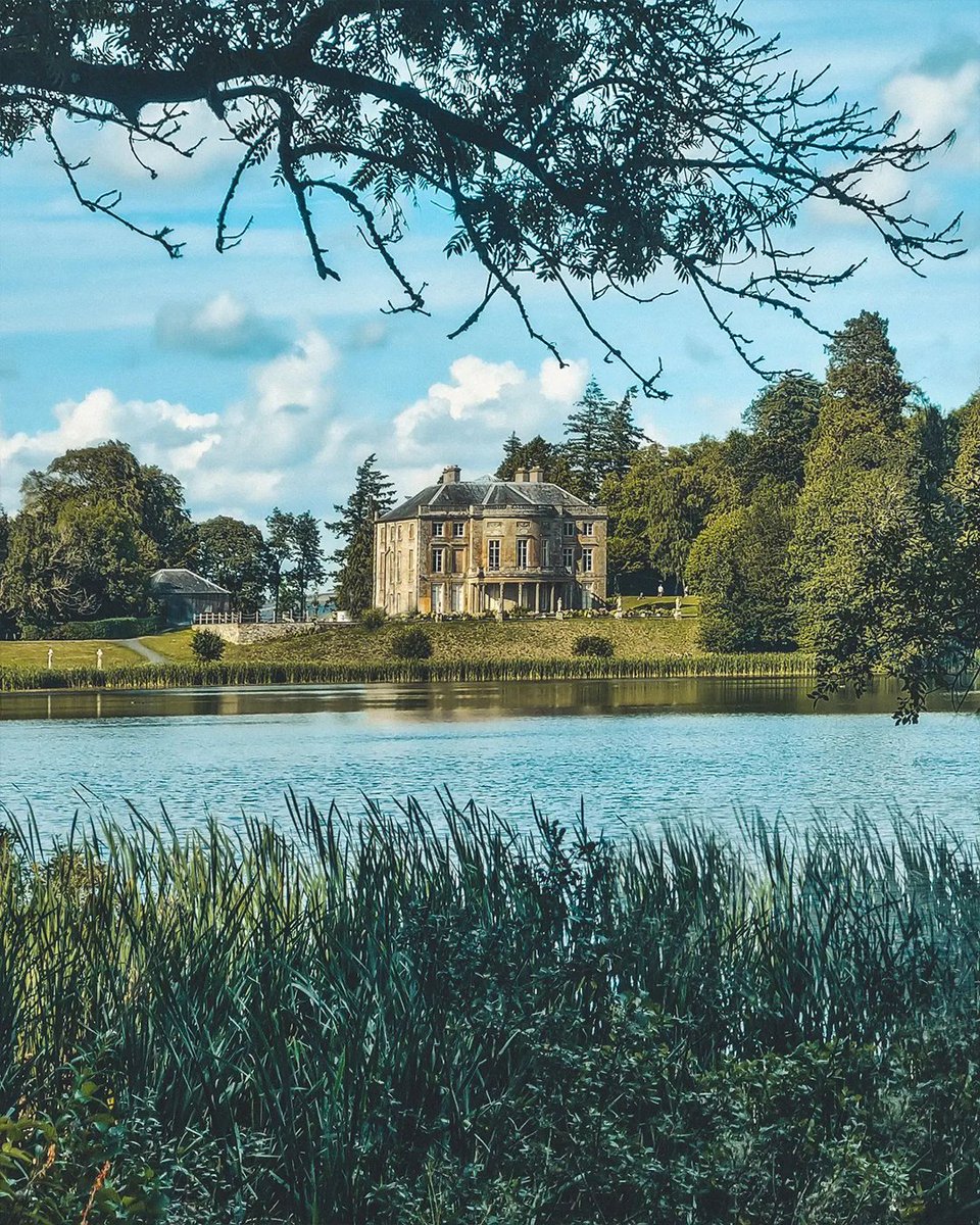 The beautiful woodlands and loch make The Haining in Selkirk a stunning place to stretch your legs on a sunny day.
📸scotlandsscenes
📍Selkirk
#Scotland