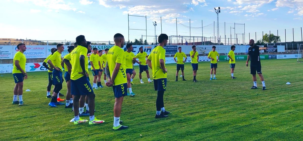 Muchas gracias al <a href="/CD_Marchamalo/">CD Marchamalo</a> por estos meses de trabajo. Lástima que los resultados no hayan ido acorde a las ilusiones, esfuerzos y horas de dedicación y pasión que hemos puesto desde el CT para conseguir el objetivo. La vida son momentos, y todos hay que vivirlos #123CD