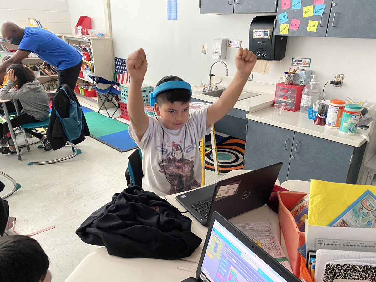 heyMsBieber's tweet image. There was a lot of shouting “I did it!” and “Let’s goooo!” during our #HourOfCode this morning. We had fun celebrating #CSEdWeek2022! @WoodlawnES @FCPSSTEAM