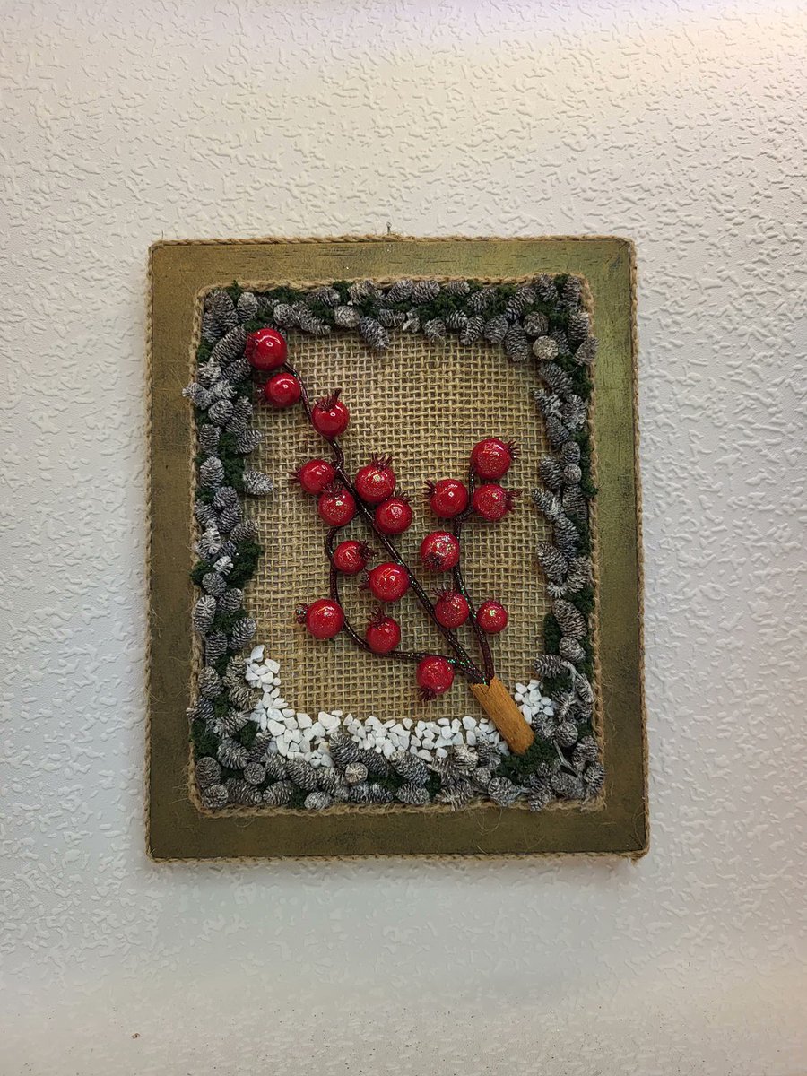 CreationTk's tweet photo. Country Farmhouse Holiday Wall Decor

#berrywallart #farmhousedecoration #entrywaydecorart #xmasartforwall #holidayornament #xmaswalldecoration #decorativewallart #rusticwinterdecor #entrywaydecor #framedwinterart

For more products please visit our shop @ https://t.co/NrK8qReC6o https://t.co/4abSXkz3VJ