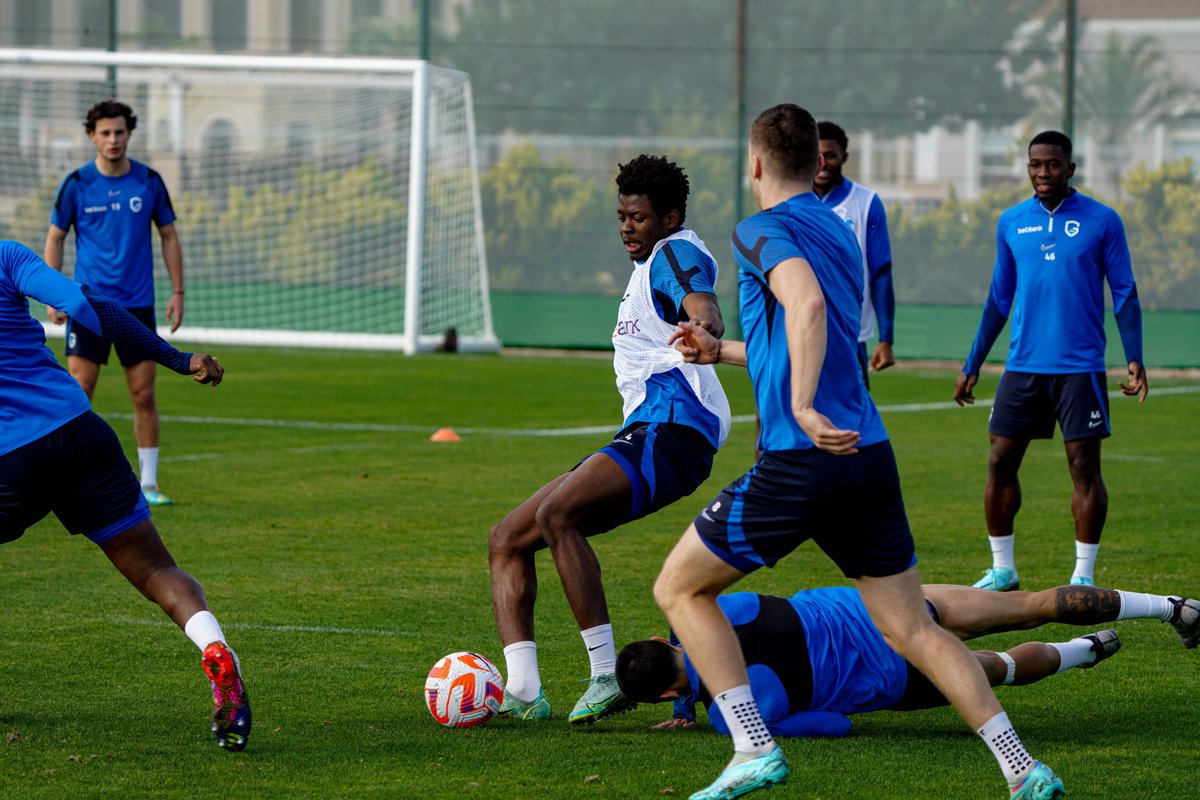 KRCGenkofficial's tweet photo. #R2R2 | Positive energy loading 🔋🤟 https://t.co/tffrR9oBp6