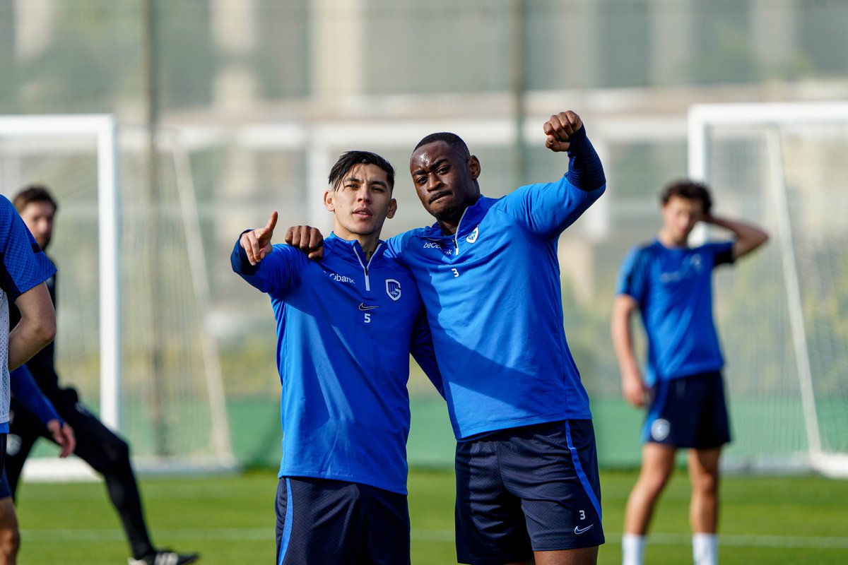 KRCGenkofficial's tweet photo. #R2R2 | Positive energy loading 🔋🤟 https://t.co/tffrR9oBp6